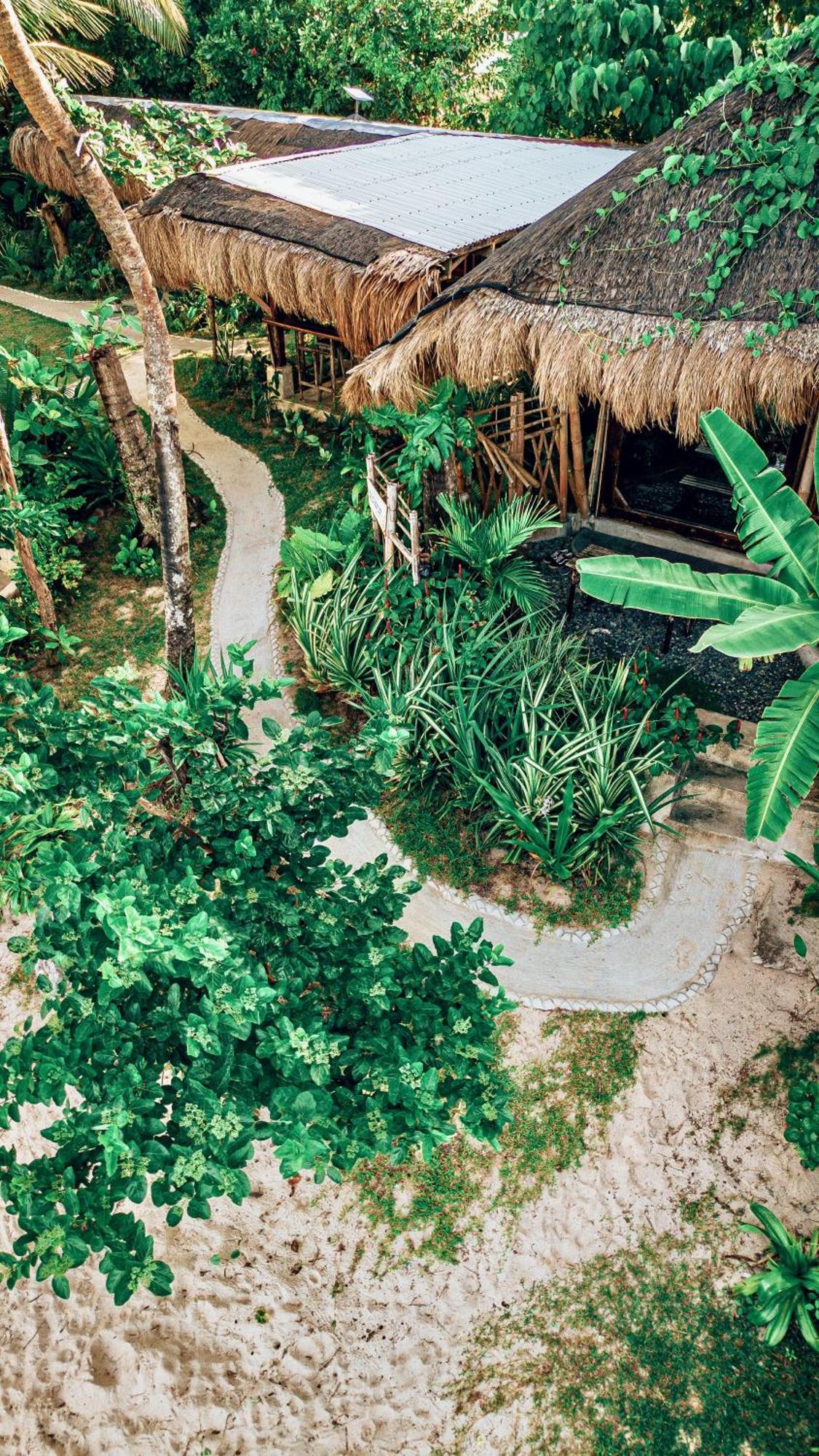Shakabrah'S Beachfront Kubo General Luna  Exterior photo