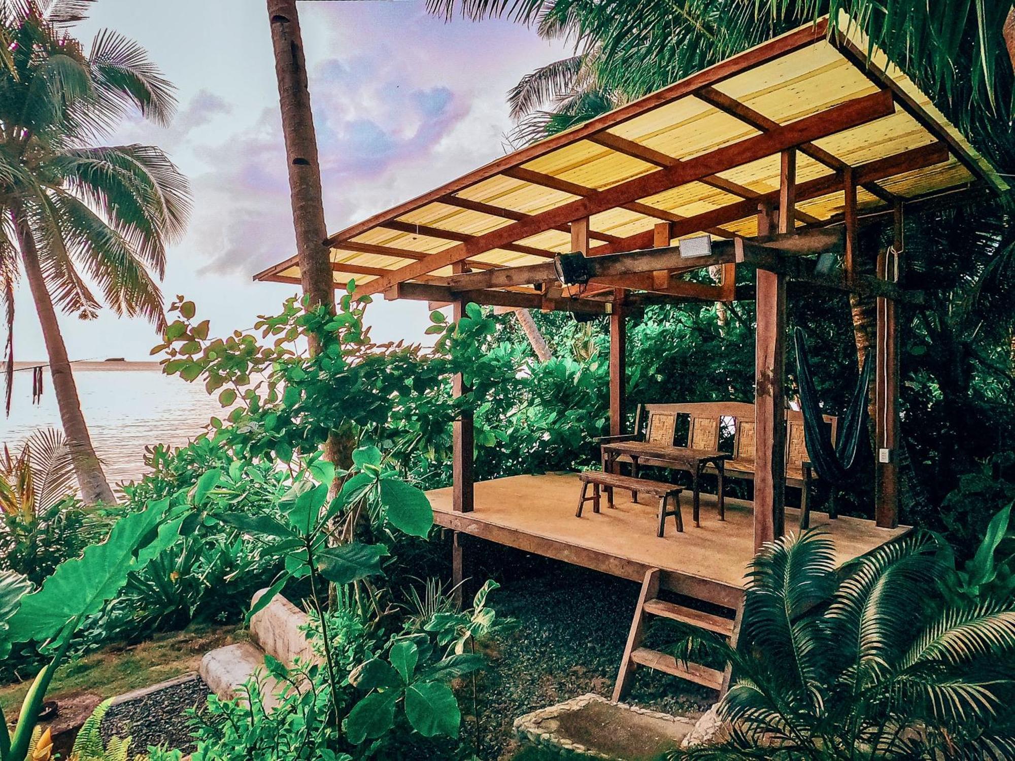 Shakabrah'S Beachfront Kubo General Luna  Exterior photo